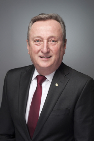 한화오션, 캐나다 잠수함 수주 위해 현지 전문가 영입