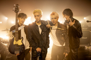 FNC 신인밴드 에이엠피 미니앨범 발매…청춘의 자신감 담아