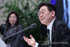 [지상중계] 李대통령 신년 기자회견-19