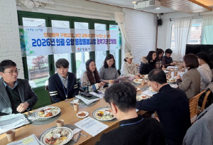 정읍시, 어르신 '지역사회 계속 거주' 돕는다…5억 9000만 원 투입