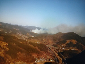 광양시 옥곡면서 산불…주민들 면사무소 대피 유도