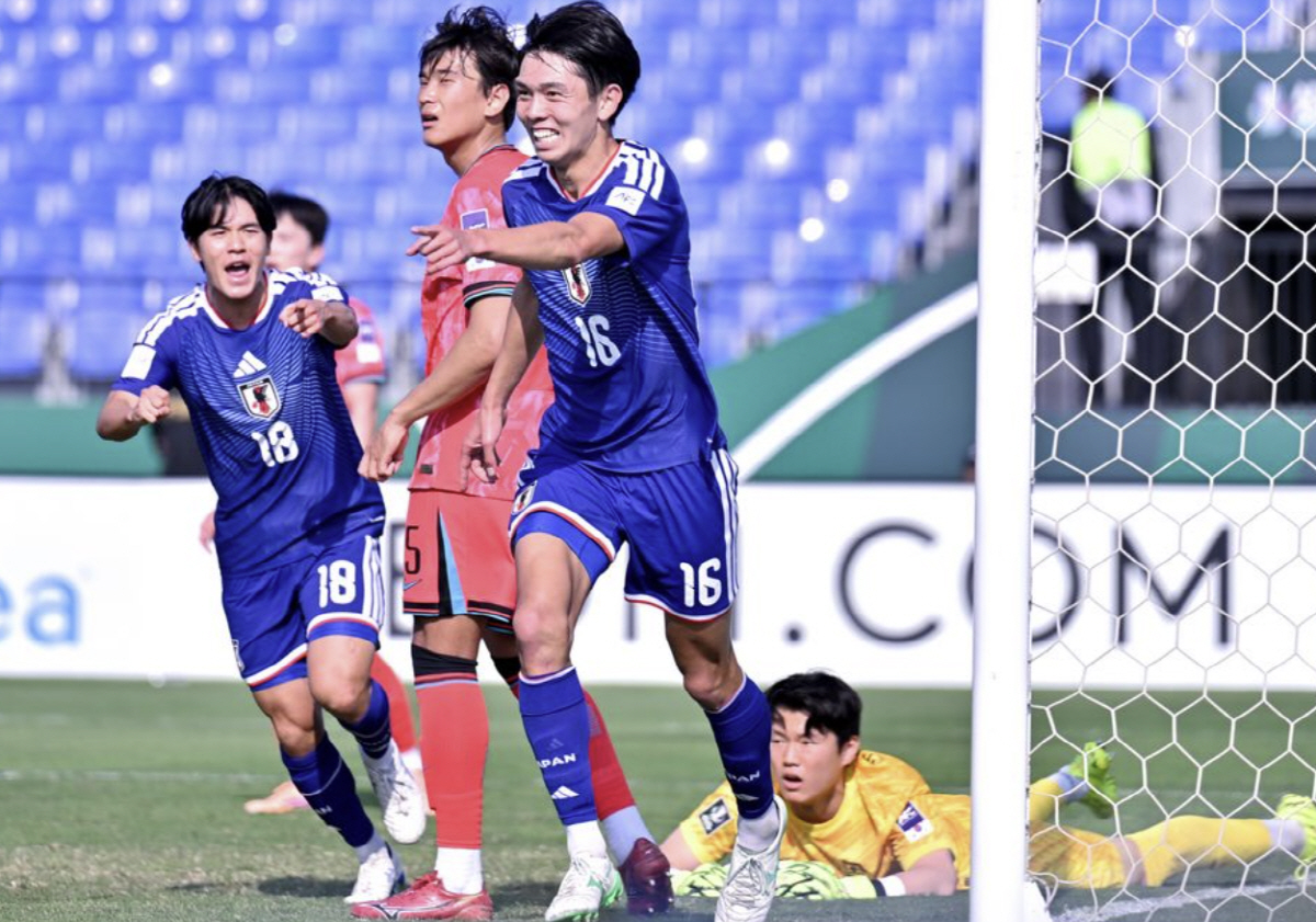 韓 중국에 0-2 패배, 우즈벡에 0-2 패배, 한일전 '충격 탈락' 수…