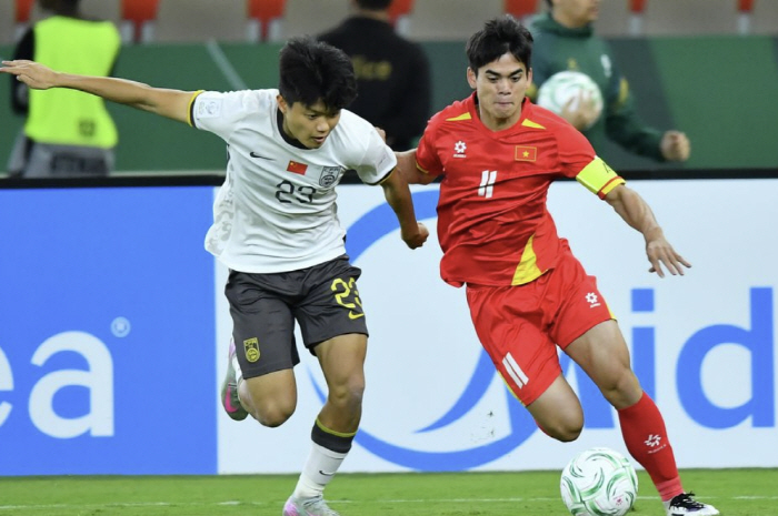 [속보]'김상식 매직' 베트남, 14억 대륙의 소망에 막히나...후반 연…