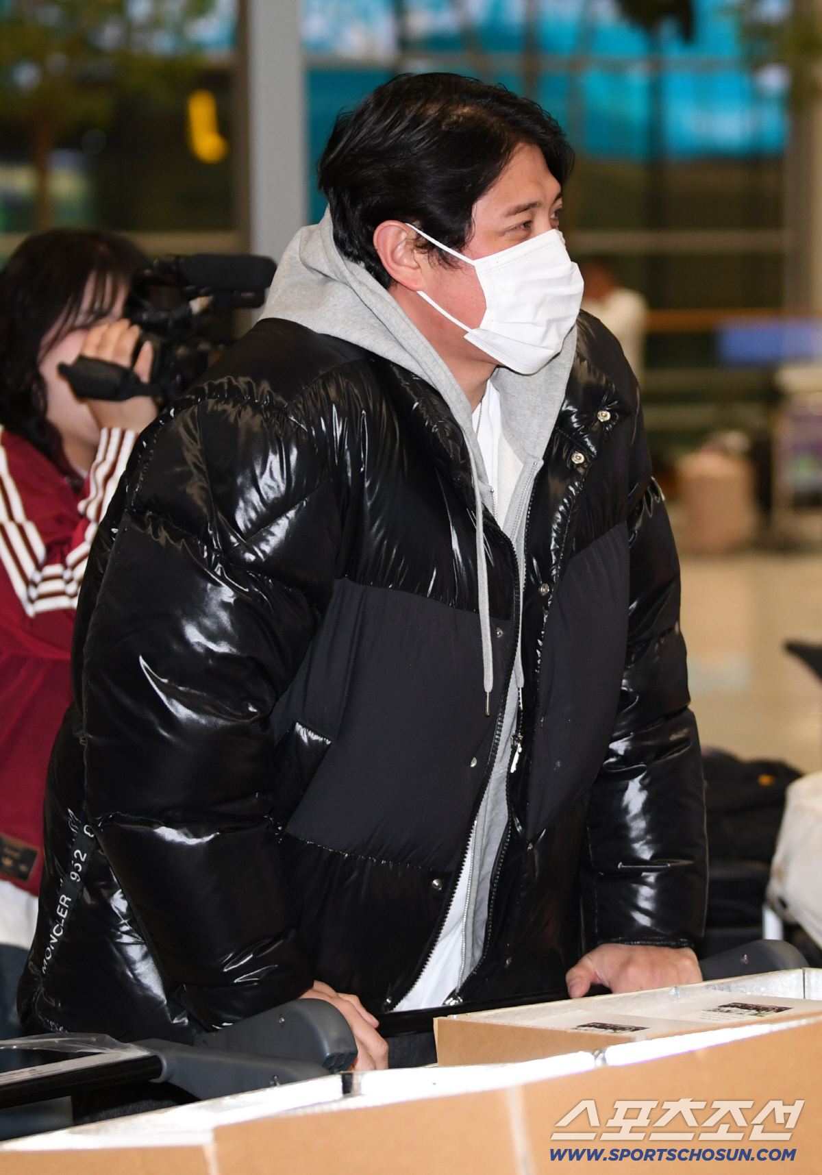 은퇴한다더니? '산전수전' 다겪은 김현수도 깜짝 놀랐다…'의리남' 황재균…