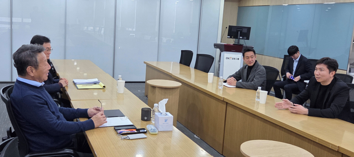 '찐 스포츠♥CEO'최윤 OK금융그룹 회장X유승민 대한체육회장 '학교체육…