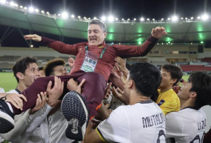 韓 상대 2-0 승리, 대회 최초 대기록 작성, "50일 동안 하루도 쉬…