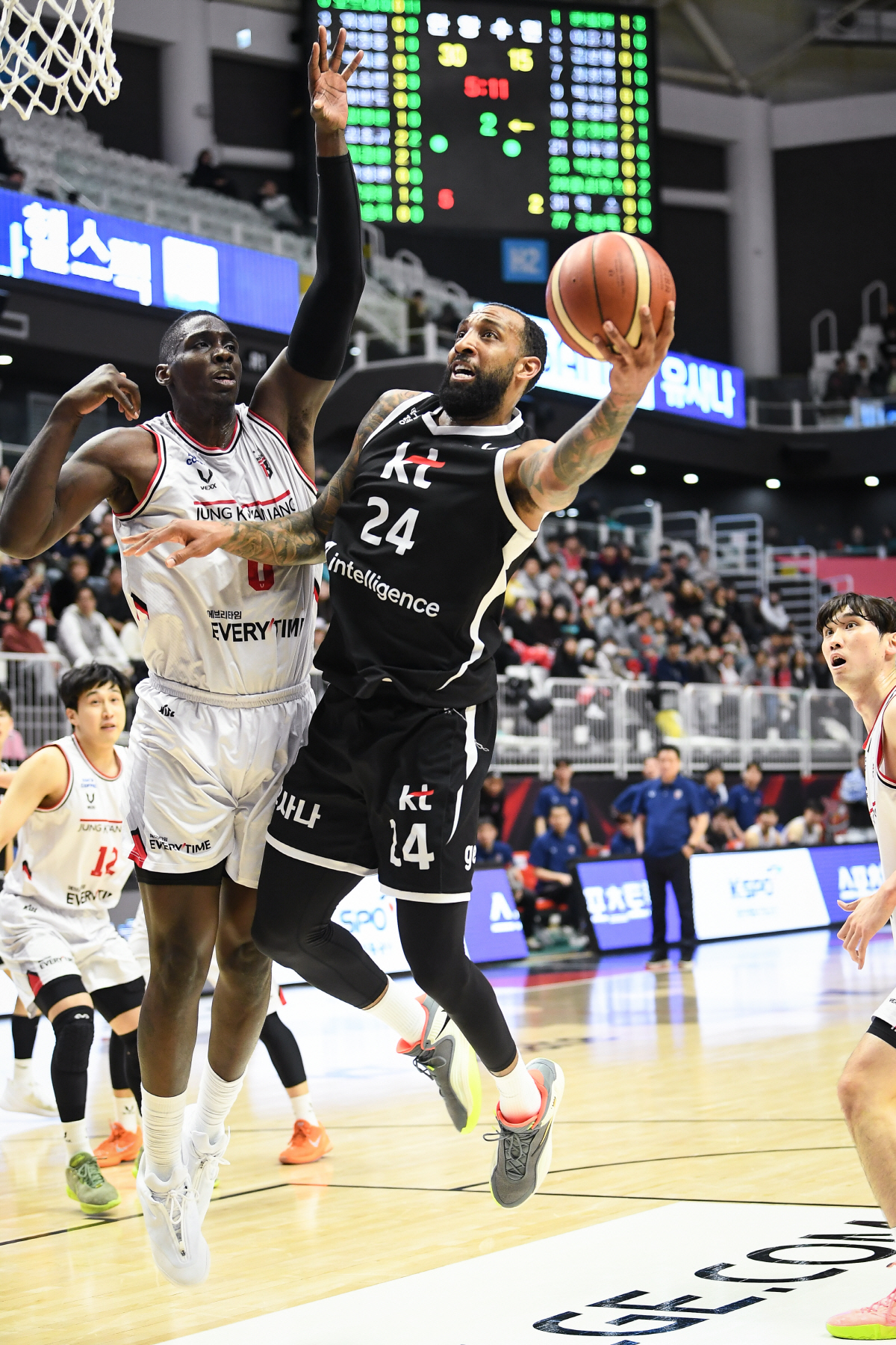 [현장분석] 신인 1순위의 괴력 문유현, 강성욱+윌리엄스 '협공' 돌파.…