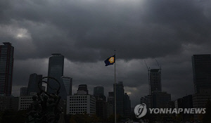 국채, 日·추경 재료로 냉온탕…당분간 경계감 계속될듯