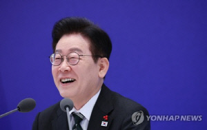 사상 첫 코스피 5천 돌파…李대통령, 與 코스피 특위와 오찬