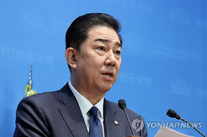 경찰, 김병기 차남 재직 업체 압수수색…편입·채용 의혹