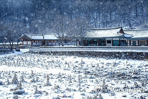 설경 속 겨울 놀이 한마당…인제 '백담 눈꽃축제' 24일 개막