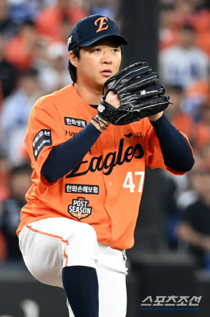 인고의 기다림 끝 1년 제대로 쓴 '좌완 파이어볼러', 왜 한화를 떠났나?  시장관심, 없었던 게 아니었다