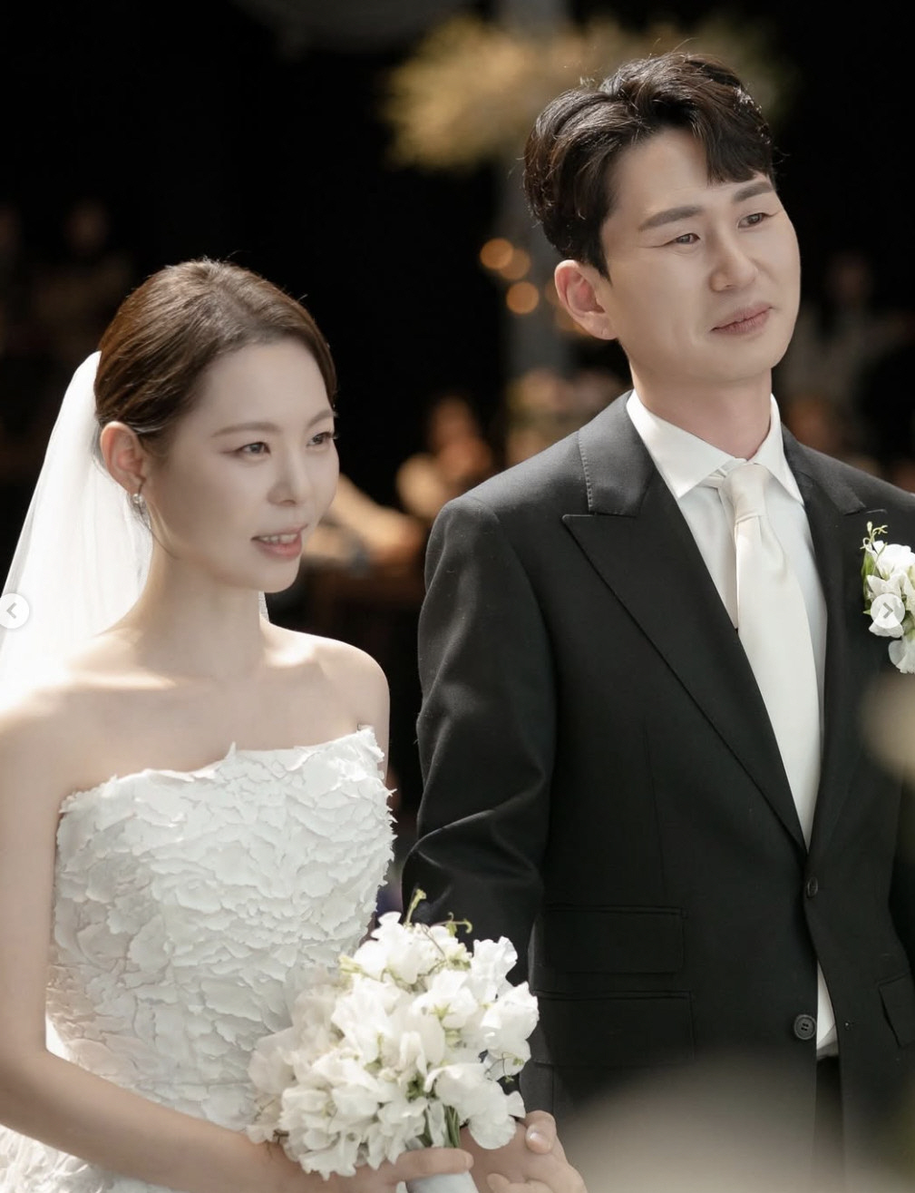 '28기 영철♥' 28기 영자, 버진로드서 캐리어 끌며 입장 "'나솔' …