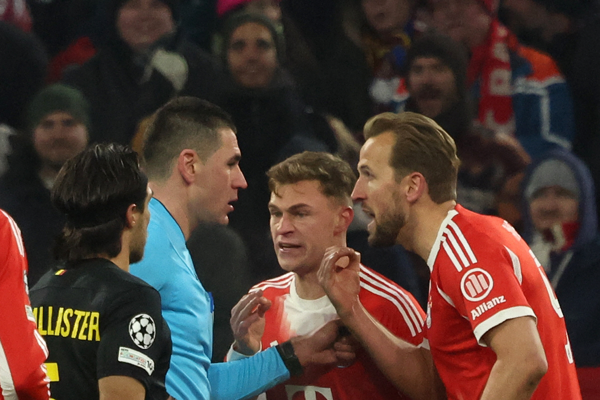 이럴 수가! 잘하던 김민재, 불의의 경고누적 퇴장→패스성공률 93%+평점…