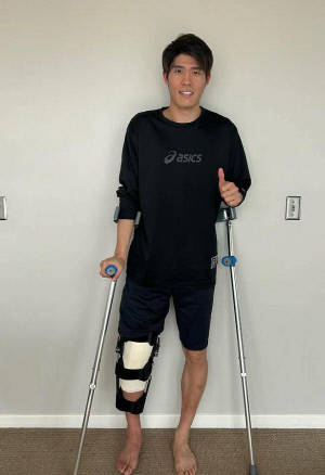 일본 초대형 악재, '아스널 방출' 日 김민재 커리어 이대로 끝인가. 1년 넘게 결장...감독 망연자실 