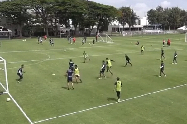 "멕시코 적지 한복판에 진을 치고 8강을 외치다" 홍명보호의 월드컵 베이…