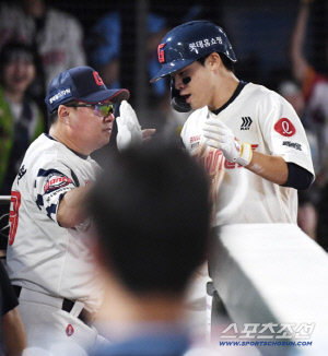 고깃집 알바생이 '대기업 연봉' 인생역전! → 불꽃야구 독립리그 출신, 롯데 박찬형의 기적은 이제 시작이다