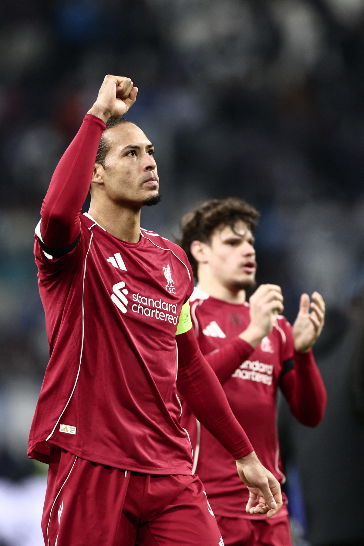 "박지성 있을 때가 그립다" '공도 못차고, 돈도 못 벌었다' 맨유, 축…