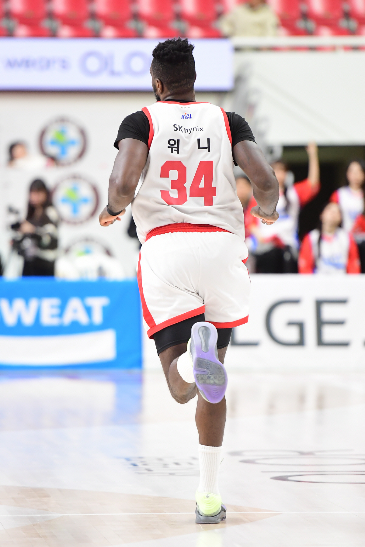 극으로 치닫는 '자밀 워니 딜레마'. 승부처 재앙이었다. SK, 현대모비…