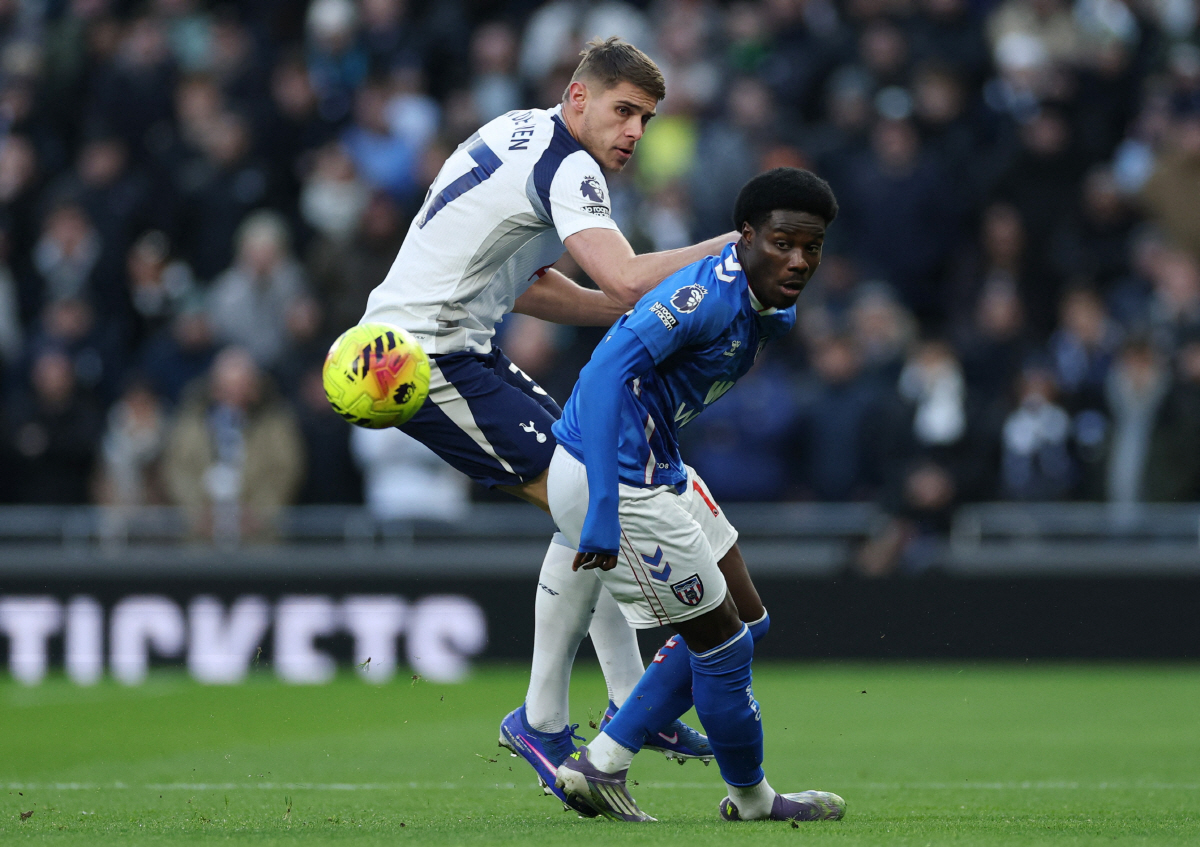 쏘니 떠나니 대분열! '에이스' 반더벤(24, 리버풀)마저 굿바이…'장사…