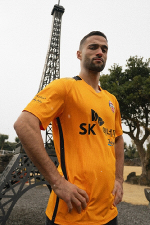 K리그1 제주, 프랑스 출신 191㎝ 센터백 세레스틴 영입