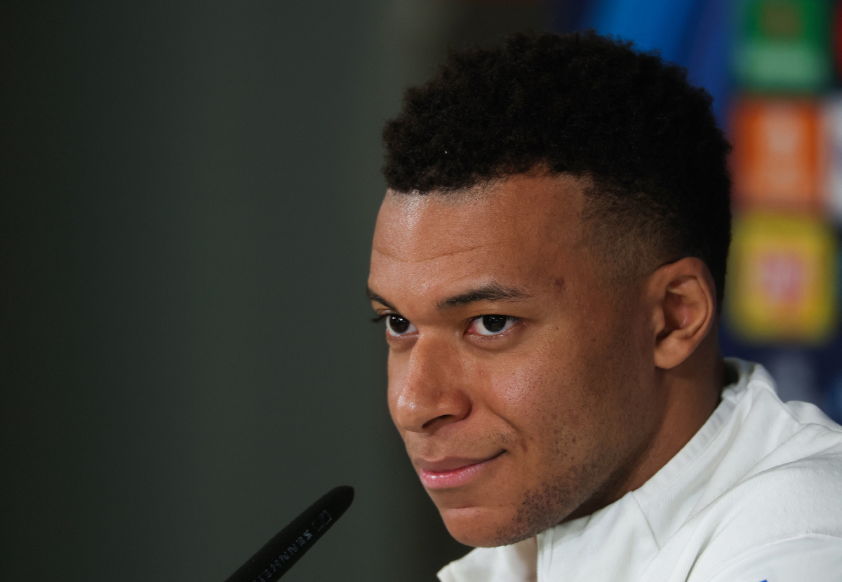 "죄송합니다, 정말 죄송합니다" 모리야스-日 대국민 사과 피할 수 없는 …