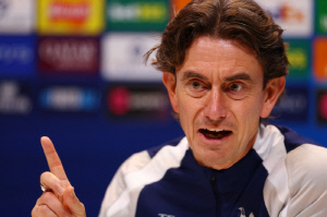 [오피셜]토트넘 망했다! 손흥민도 망연자실, 인생 최고 동료 '시즌 아웃급 부상'→아끼던 동생 