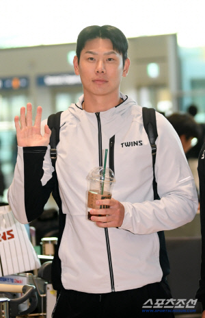 홍창기, 기대했던 다년계약 대신 1억 3000만원 삭감이라니…이대로 결렬인가? LG 측 속내와 현실 [SC포커스]