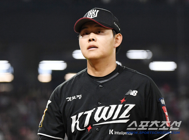 토종 WAR 1~2위가 한팀에 있네? '차세대' 꼬리표 떼고 3번째 태극…