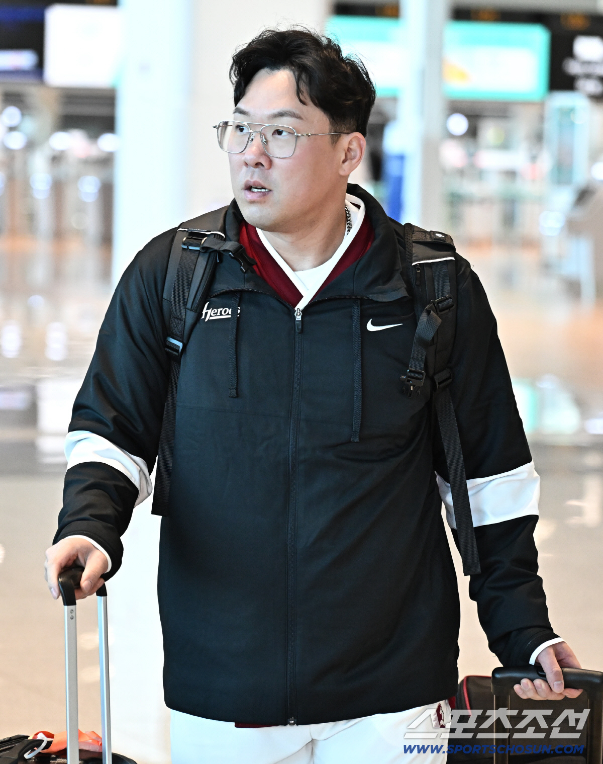 상징과도 같던 8번과 13번 대신, 왜 등번호 9번인가..."좋게 온 것…