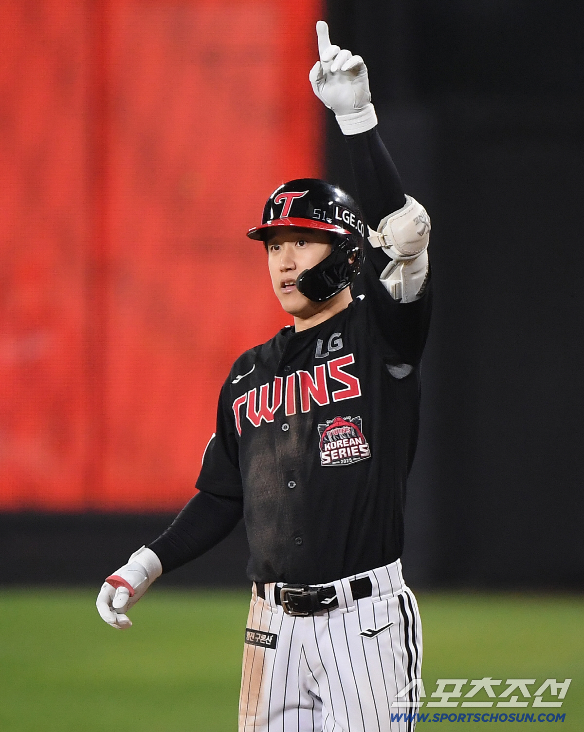 '너의 뒤에서' 백업 연봉이 2억3천이라고? GG급 유틸리티니까. "올해…