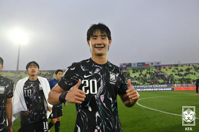 韓 축구 역대 최초 패배 위기→신민하 97분 천금 동점골, 이민성호 겨우 살았다...후반 2-2 마무리, 연장전 돌입