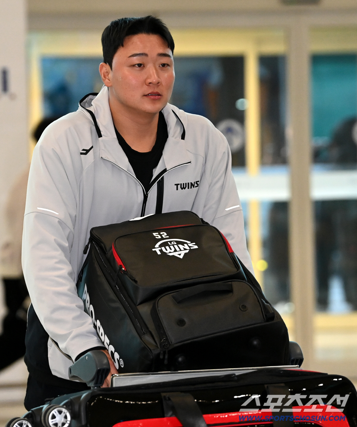 "포텐이 무한대" 은퇴한 전설의 52번, LG 후계자가 새긴 한마디 "박…