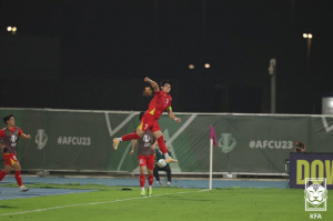 '두 살 동생' 일본에 무너져 결승 좌절→베트남과 3-4위전도 굴욕패, 이민성 감독 