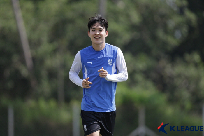 "이정효가 사위 삼고 싶은 남자"→1년 만에 K리그2로 '깜짝 복귀'..…