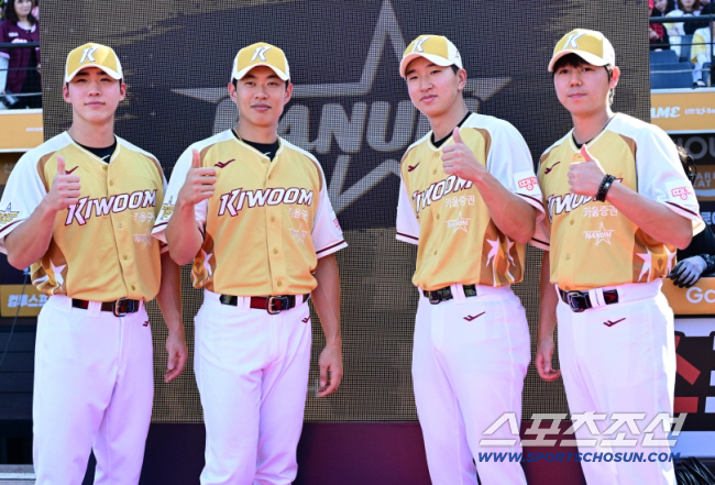 트레이드 초대박→제2의 이정후 찬사→2년 폭망...왜 블루베리를 먹기 시…