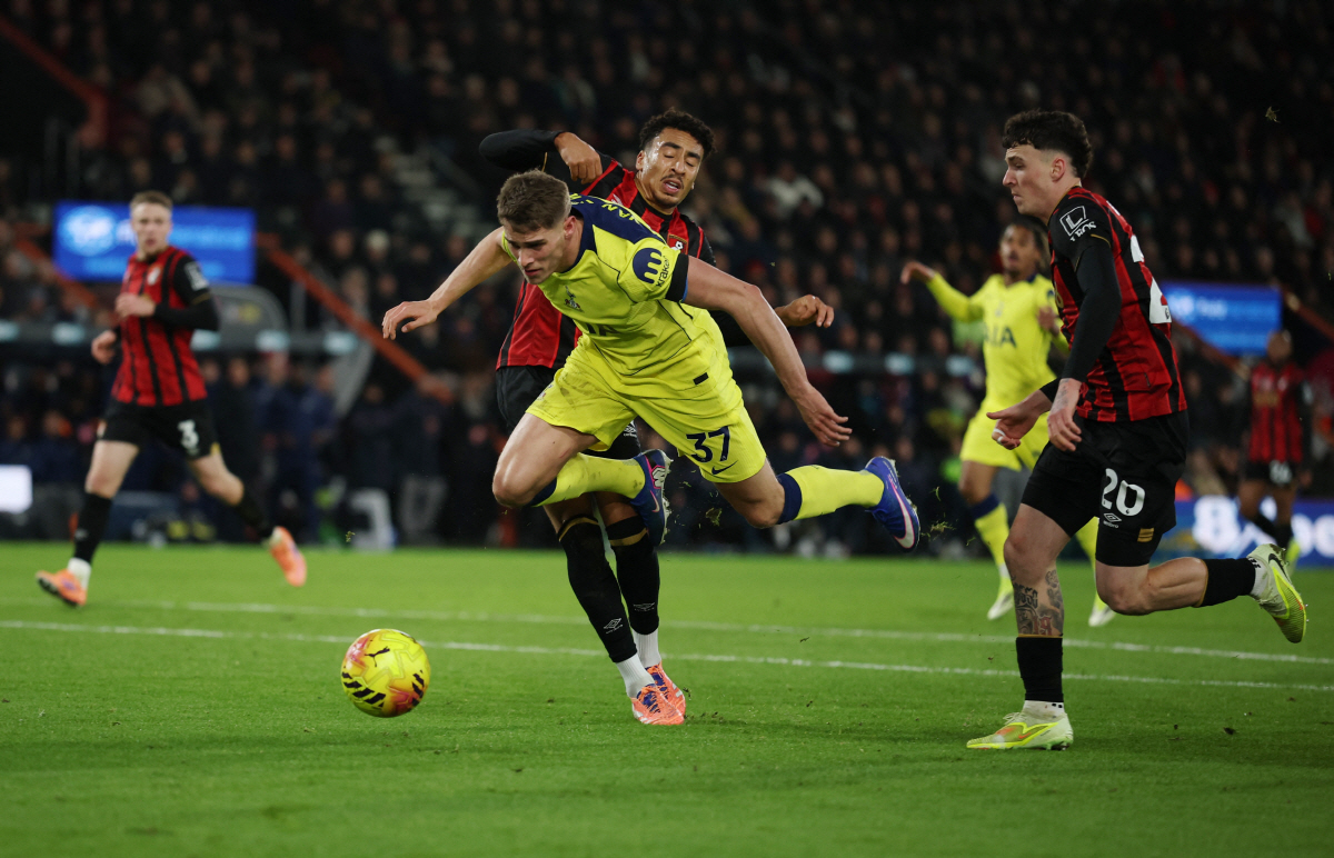 '손흥민 이어 줄줄이 이적하나' 토트넘 큰일 났다…리버풀, '1억 파운드…