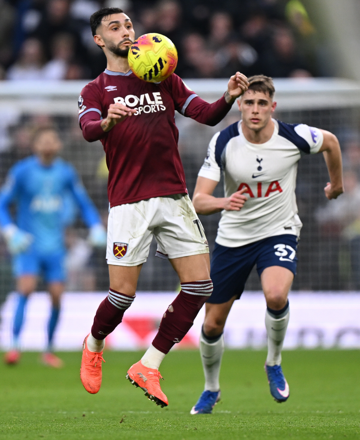 '미쳤다' EPL 레코드 박살! "반더벤 2000억에 리버풀로 매각"…토…