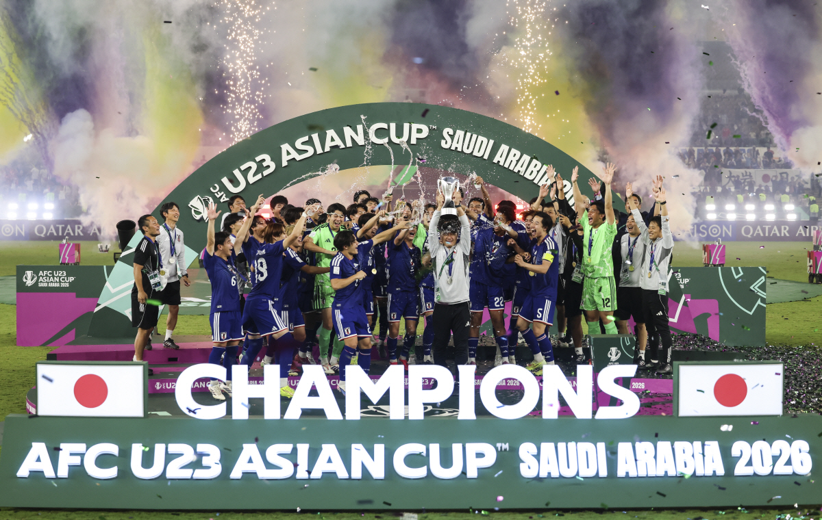 '골골골골 4골차 대패 너무 충격받았나' 日에 와르르 무너진 中 애써 냉…