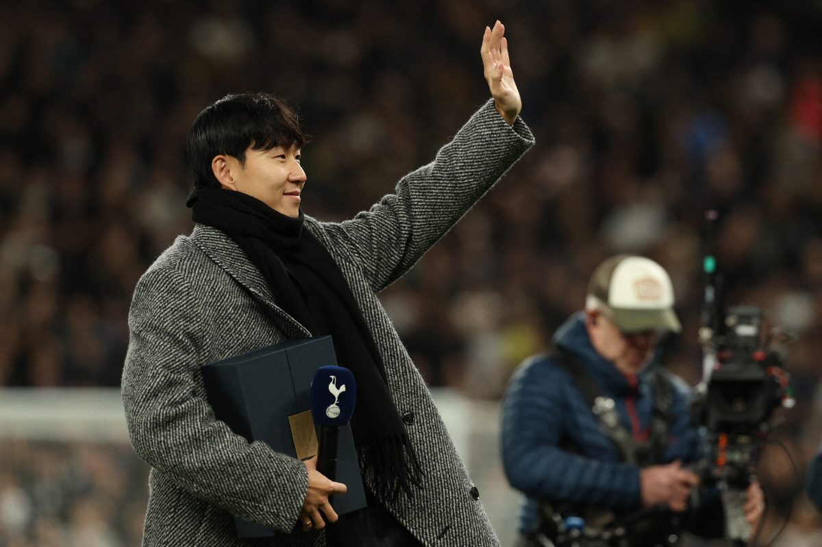 "손흥민 붙잡을 걸, 프랭크 돌겠다" 강등권 번리에 충격 '극장' 무승부…