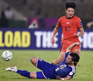 韓 축구 괴롭혔던 '최악의 중국' 또 등장!→네 골 먹히자 