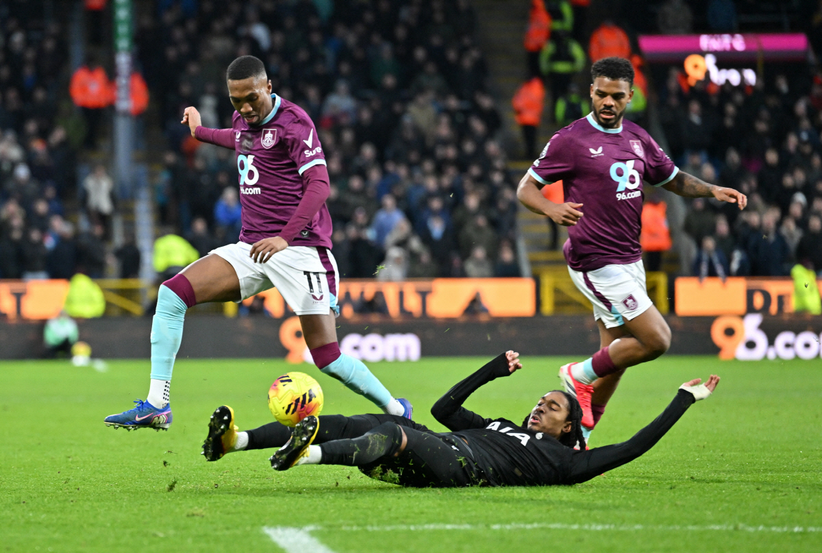 손흥민만 죽어났던 시간이었다....시어러 소신 발언 "토트넘 강팀 아냐,…