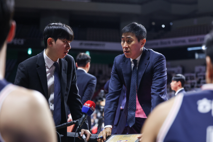 [현장인터뷰] 너무나 침울했던 KCC 이상민 감독 