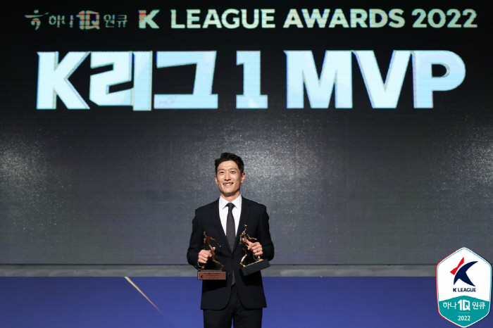 6년만에 울산 떠나는 이청용의 '작별 손편지', "골프 세레머니 진심으로…