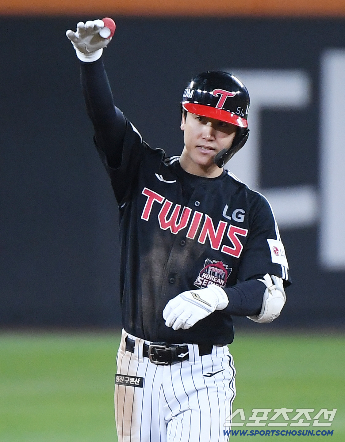 '이게 LG의 원팀 마인드' 보너스가 줄어드는데 기꺼이 1명 추가라니. …