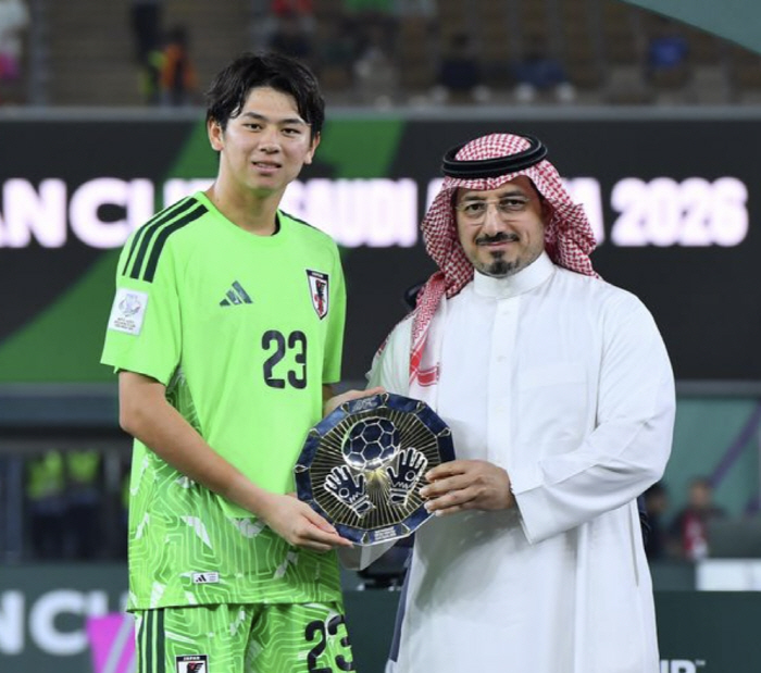 韓 상대 2-0 완승한 우즈벡 격파, 베트남도 3-0 완파→"日 수상 불…