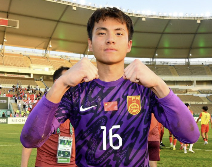 韓 상대 2-0 완승한 우즈벡 격파, 베트남도 3-0 완파→"日 수상 불…