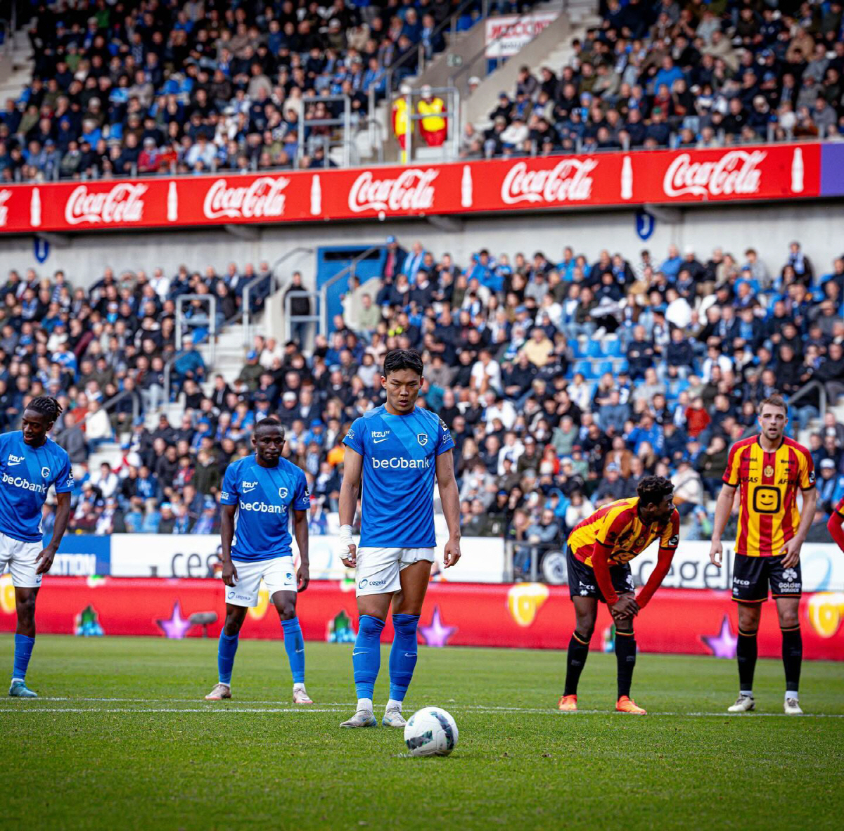 [속보]미쳤다! '한국 축구 초대형 경사' 차기 국대 9번 오현규, 韓 …
