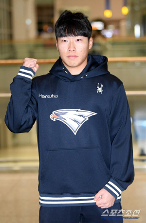 한화 신인 오재원만 기대? '50억 유격수 후계자' 꿈꾸고 있다…