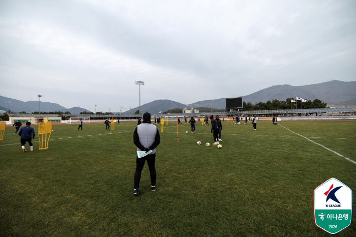 [전훈 인터뷰]'붉은 말의 해'를 맞이한 '적토마' 고정운 감독 "기운이…